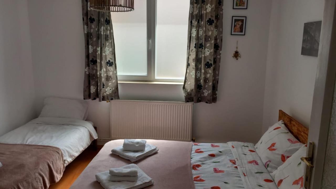 Elizabet Home Apartman Oradea Exterior foto